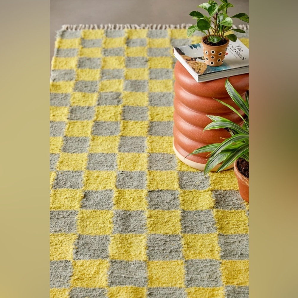 Urban Outfitters Checkerboard Woven Shag Rag Rug 5’ x 7’ NWT Defect